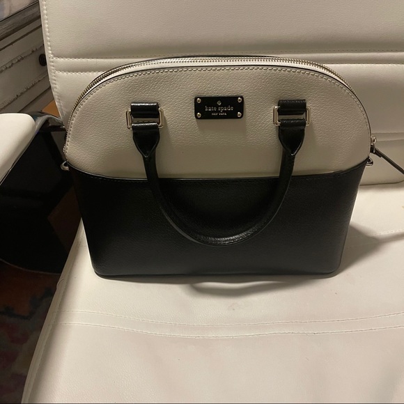 kate spade Handbags - Kate Spade Purse